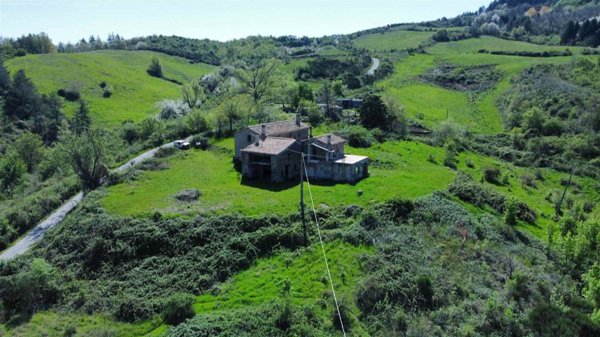 casa indipendente in vendita a Santa Fiora