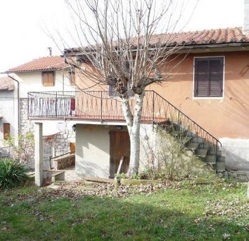 appartamento in vendita a Santa Fiora in zona Bagnolo