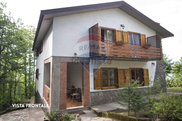 casa indipendente in vendita a Santa Fiora