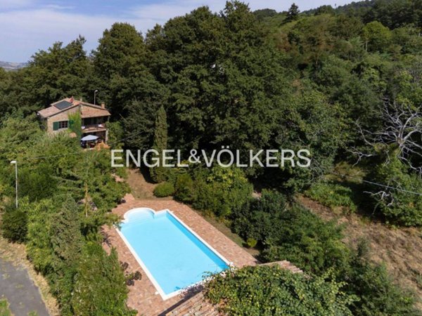 casa indipendente in vendita a Santa Fiora in zona Selva