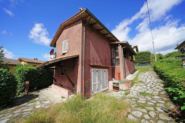 casa indipendente in vendita a Santa Fiora