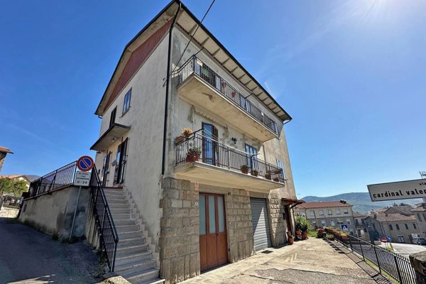 appartamento in vendita a Santa Fiora