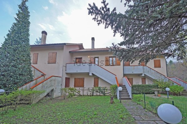 appartamento in vendita a Santa Fiora in zona Bagnolo