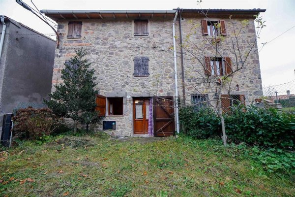 appartamento in vendita a Santa Fiora in zona Bagnolo