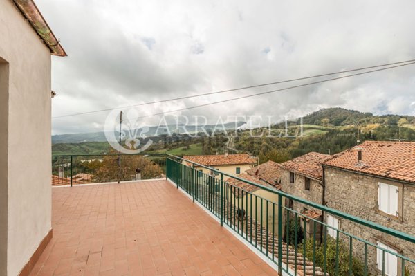 locale di sgombero in vendita a Santa Fiora in zona Bagnore