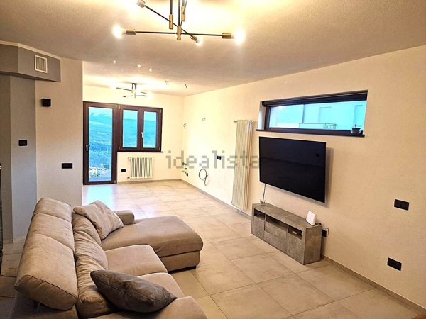 casa indipendente in vendita a Santa Fiora in zona Marroneto