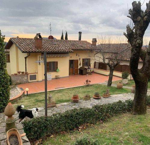 casa indipendente in vendita a Santa Fiora