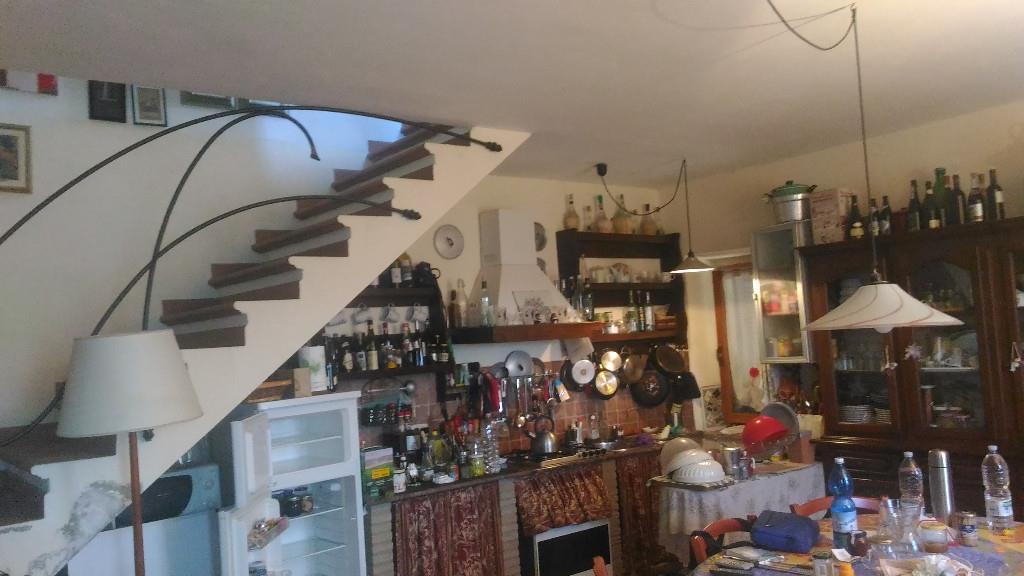 casa indipendente in vendita a Santa Fiora in zona Bagnolo