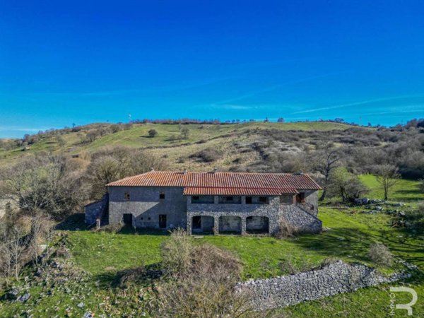 casa indipendente in vendita a Santa Fiora