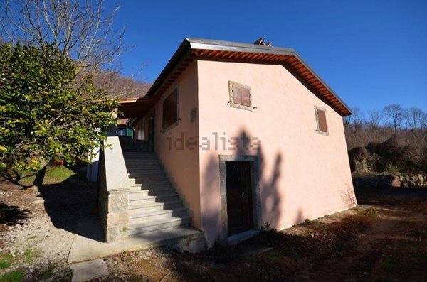 casa indipendente in vendita a Santa Fiora in zona Bagnore