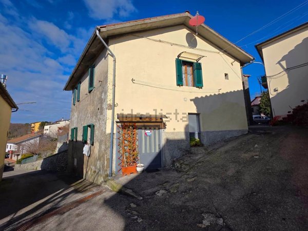 appartamento in vendita a Santa Fiora in zona Bagnore