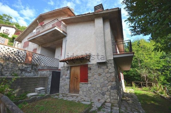 appartamento in vendita a Santa Fiora in zona Bagnore