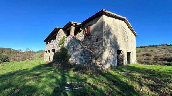 casale in vendita a Santa Fiora