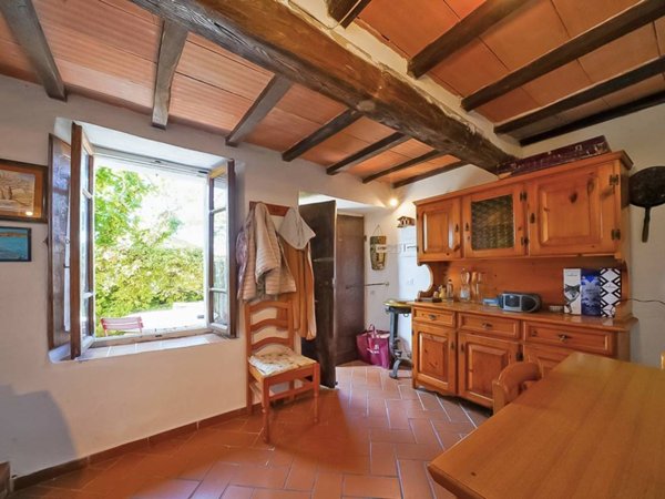 casa indipendente in vendita a Santa Fiora in zona Marroneto