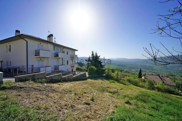 appartamento in vendita a Santa Fiora in zona Marroneto
