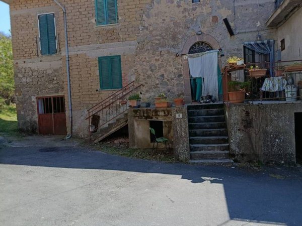 appartamento in vendita a Santa Fiora in zona Bagnolo