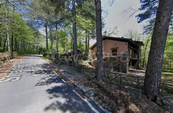 casa indipendente in vendita a Santa Fiora in zona Bagnolo