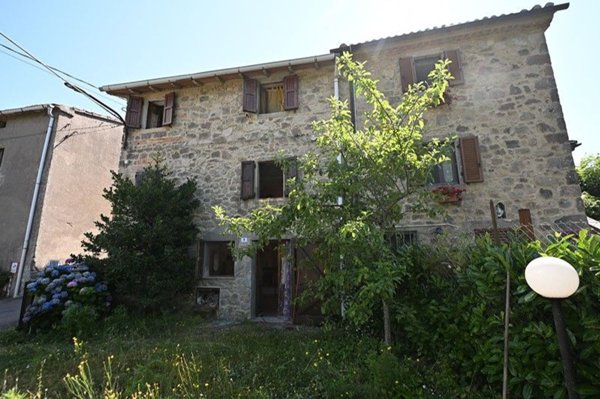 casa indipendente in vendita a Santa Fiora
