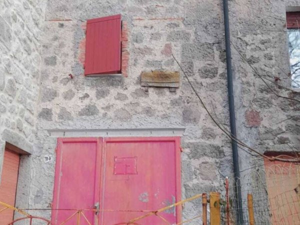 casa indipendente in vendita a Santa Fiora in zona Bagnolo