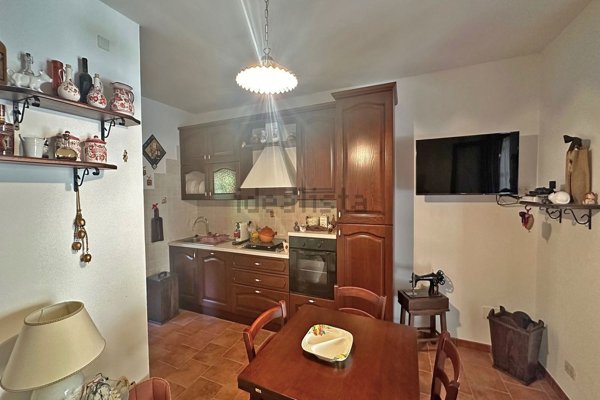 appartamento in vendita a Santa Fiora in zona Marroneto