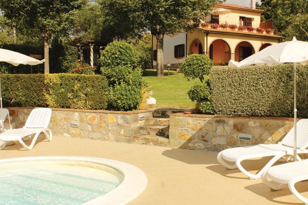 casa indipendente in vendita a Scansano