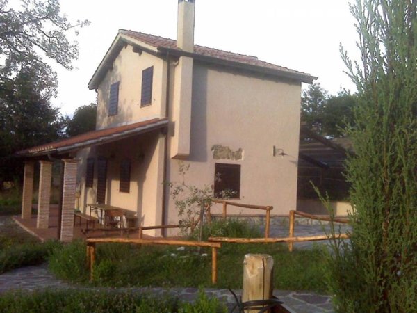casa indipendente in vendita a Scansano in zona Poggioferro