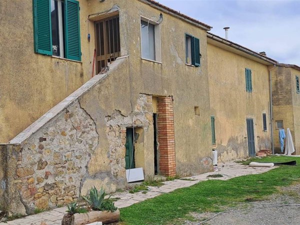 casa indipendente in vendita a Scansano in zona Pomonte