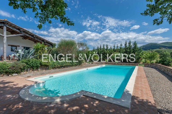 casa indipendente in vendita a Scansano