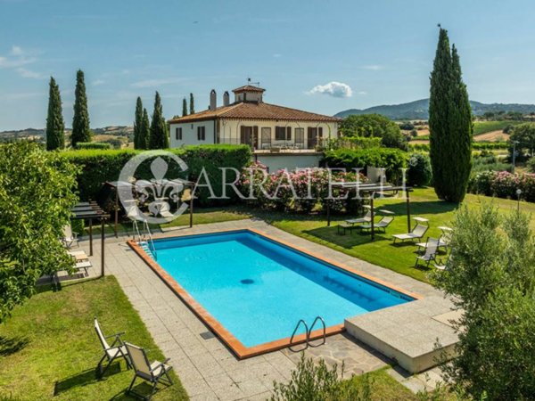 casa indipendente in vendita a Scansano