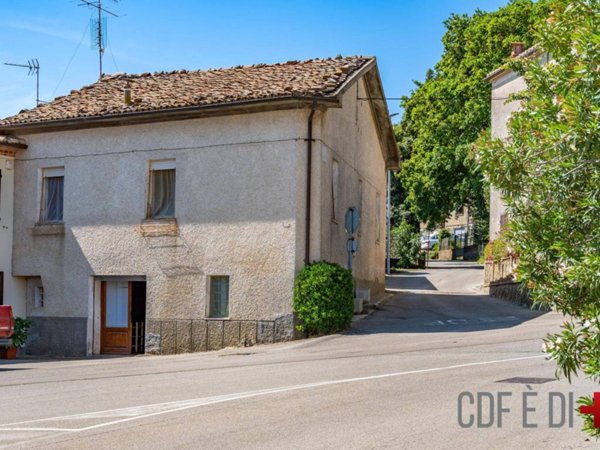 quadrivano in vendita a Scansano in zona Murci