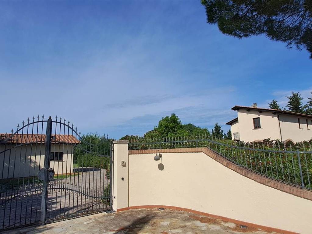 casa indipendente in vendita a Scansano