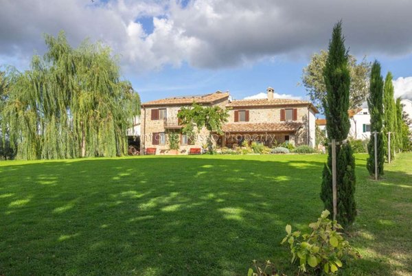 casa indipendente in vendita a Scansano in zona Pancole