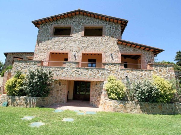 casa indipendente in vendita a Scansano