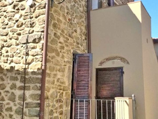 appartamento in vendita a Scansano in zona Montorgiali
