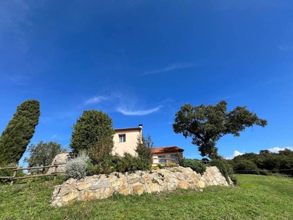 casale in vendita a Scansano