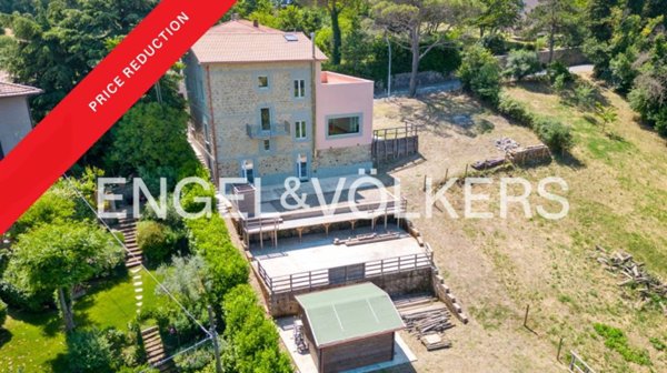 casa indipendente in vendita a Scansano in zona Murci