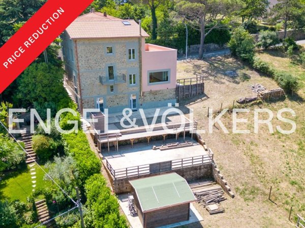 casa indipendente in vendita a Scansano in zona Murci