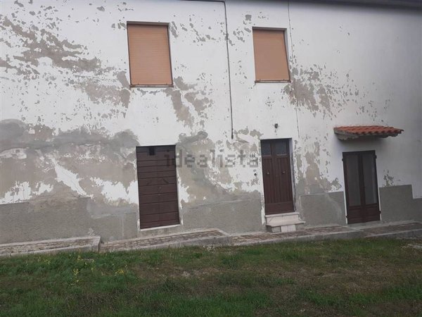 locale di sgombero in vendita a Scansano
