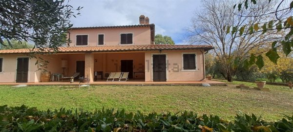 casale in vendita a Scansano
