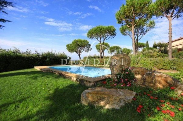 villa in vendita a Scansano