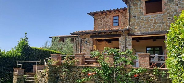 casa indipendente in vendita a Scansano