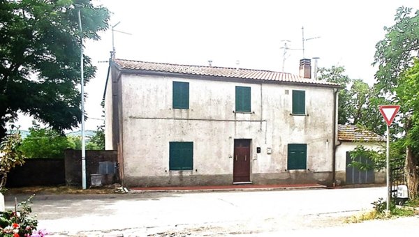 appartamento in vendita a Scansano in zona Poggioferro