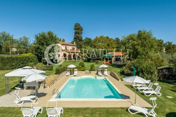 casa indipendente in vendita a Scansano