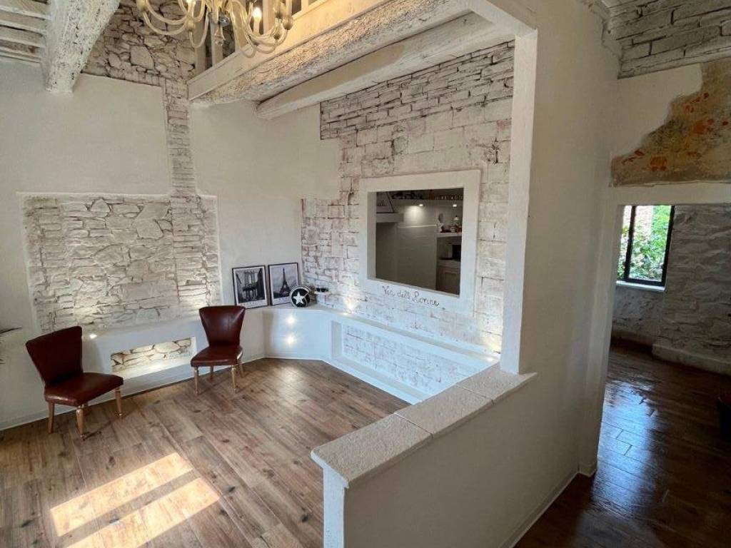 casa indipendente in vendita a Scansano in zona Montorgiali