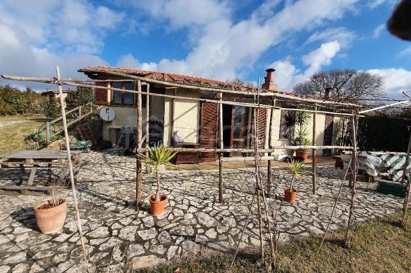 casa indipendente in vendita a Scansano