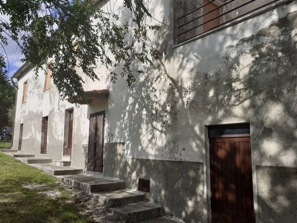 casa indipendente in vendita a Scansano in zona Poggioferro