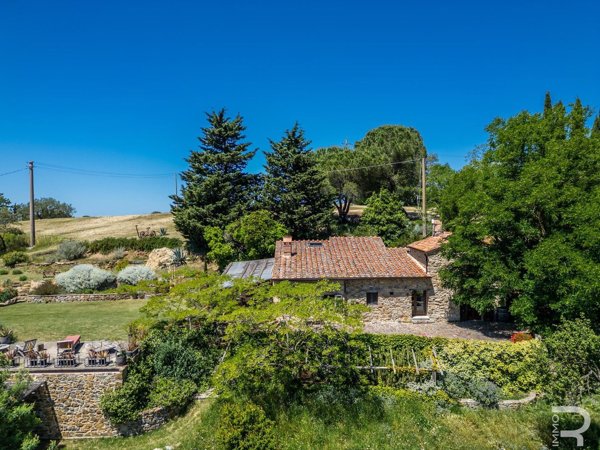 casa indipendente in vendita a Scansano