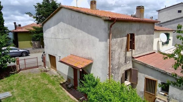 casa indipendente in vendita a Scansano in zona Poggioferro