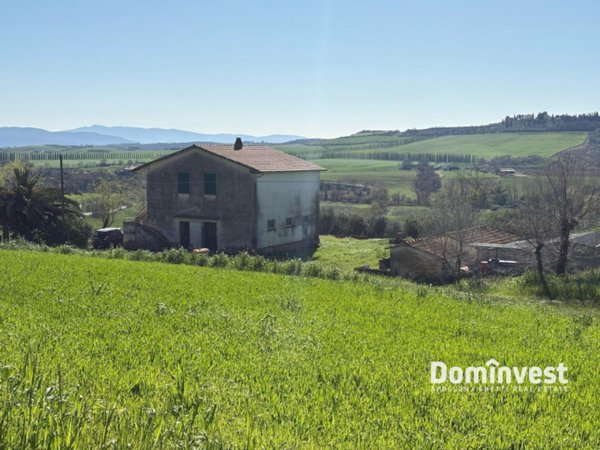 casa indipendente in vendita a Scansano