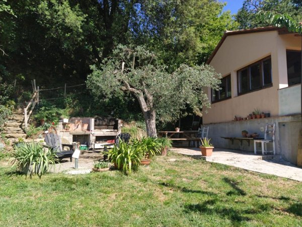 casa indipendente in vendita a Scansano